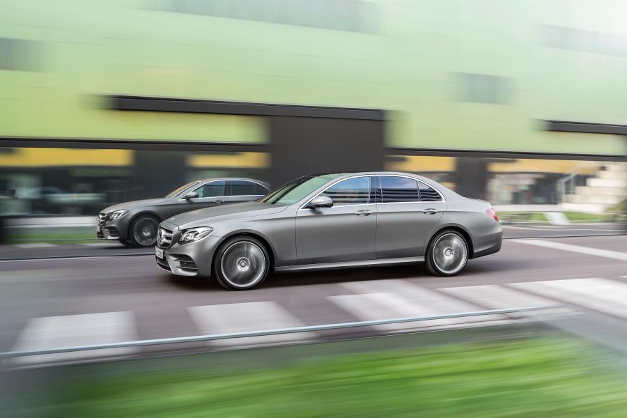  Mercedes-Benz E400 4Matic AMG Line 2016 года  (фото 20 из 29)